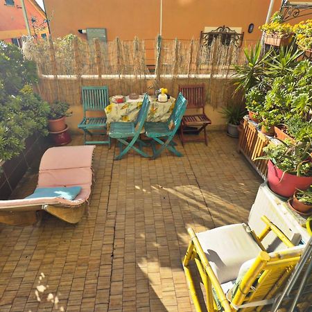 Dalla Spiaggetta A Quinto Genua Exterior foto